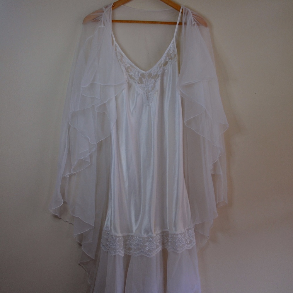 Lady Cameo Dallas Vintage Satin and lace Sheer Night Gown & Cover Up